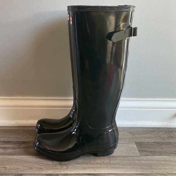 Women’s Hunter Original Tall Gloss Rain Boots - Picture 2 of 6